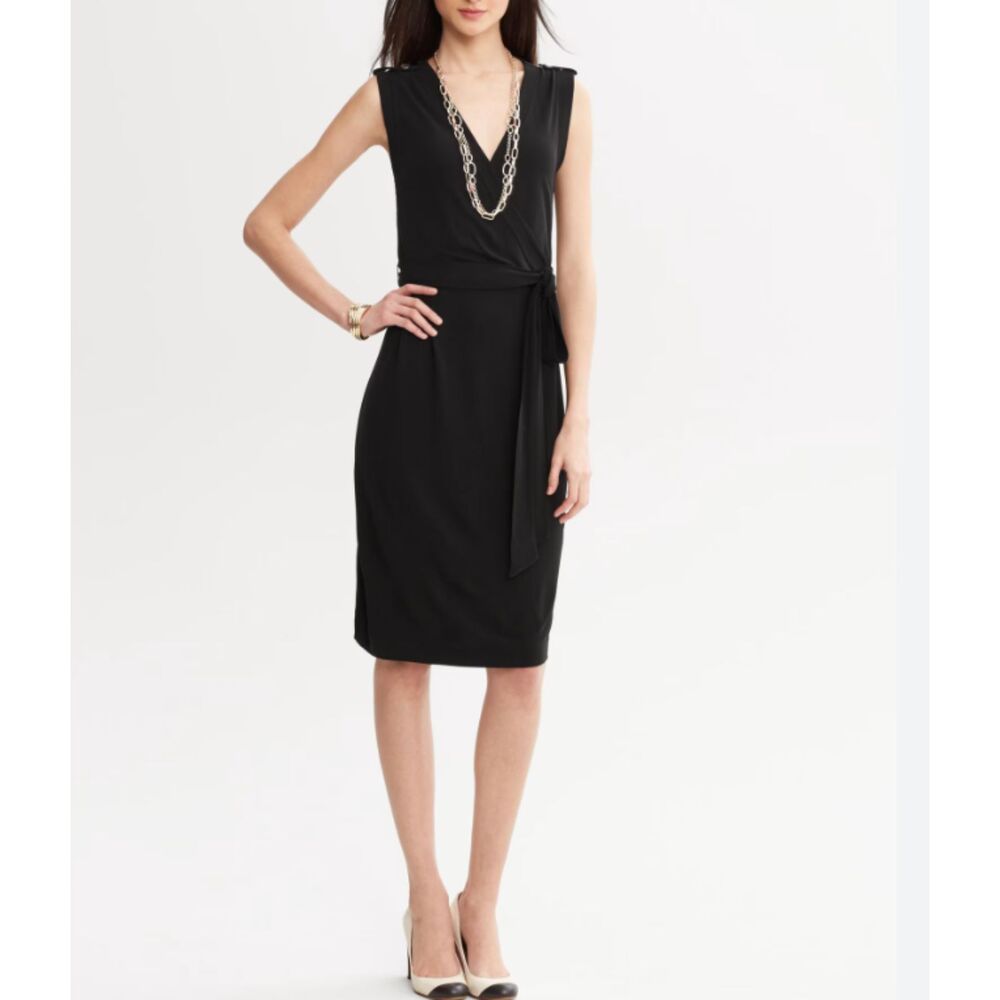 ~ Banana Republic 4 Dress Black Cocktail Sleeveless V Knee Midi Wrap S LBD - Picture 2 of 15